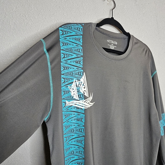 Crazy Shirts Surf Performance Tee Shirt Mens XXL Hawaiian Tribal Gray Stretchy - Picture 4 of 10